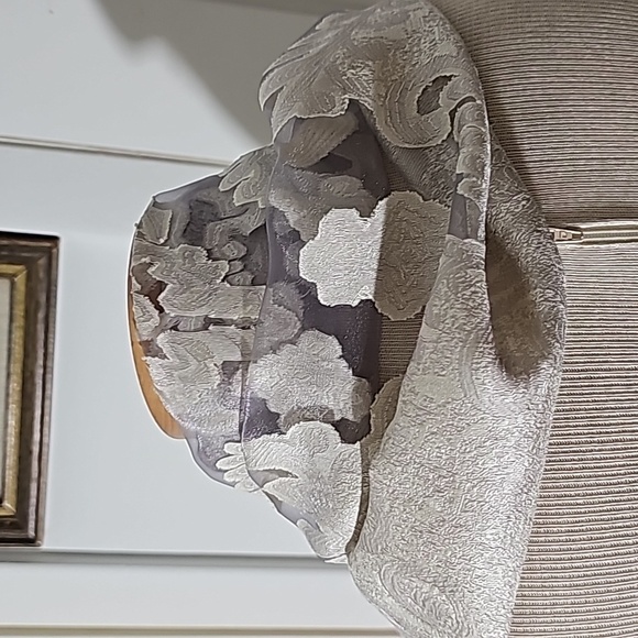 Pashmina made Italian scarf. Blush color. 27" X 72" long. - Picture 2 of 7